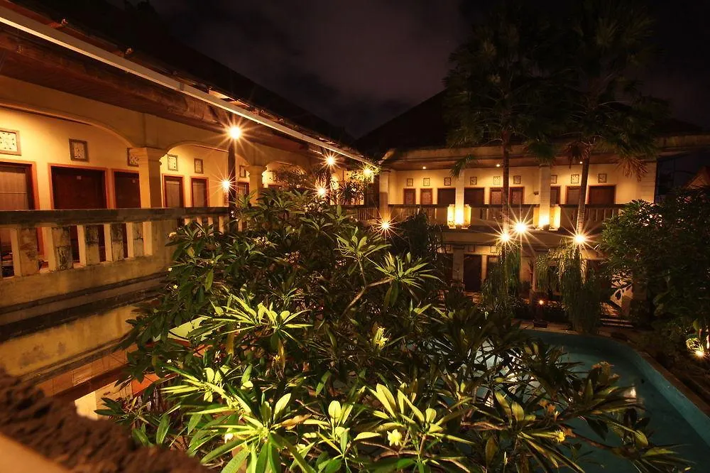Super Oyo Townhouse Oak Maxi Hotel Legian Kuta  3*, Kuta (Bali)