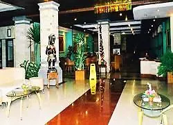 ***  Super Oyo Townhouse Oak Maxi Hotel Legian Kuta  Indonesia