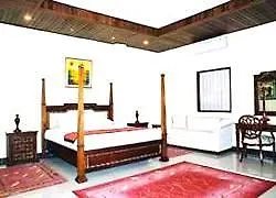 Super Oyo Townhouse Oak Maxi Hotel Legian Kuta  3*, Kuta (Bali)