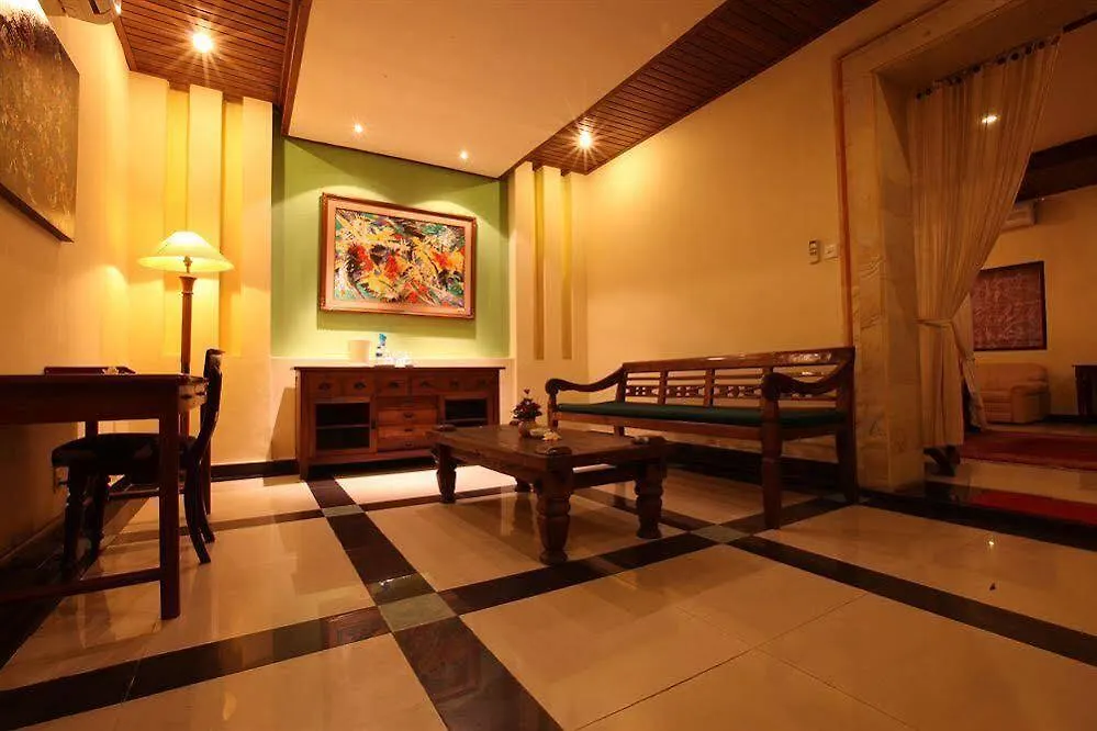 ***  Super Oyo Townhouse Oak Maxi Hotel Legian Kuta  Indonesia
