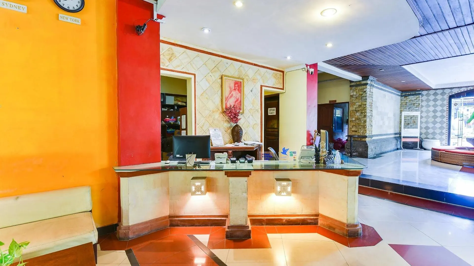 Super Oyo Townhouse Oak Maxi Hotel Legian Kuta Lombok