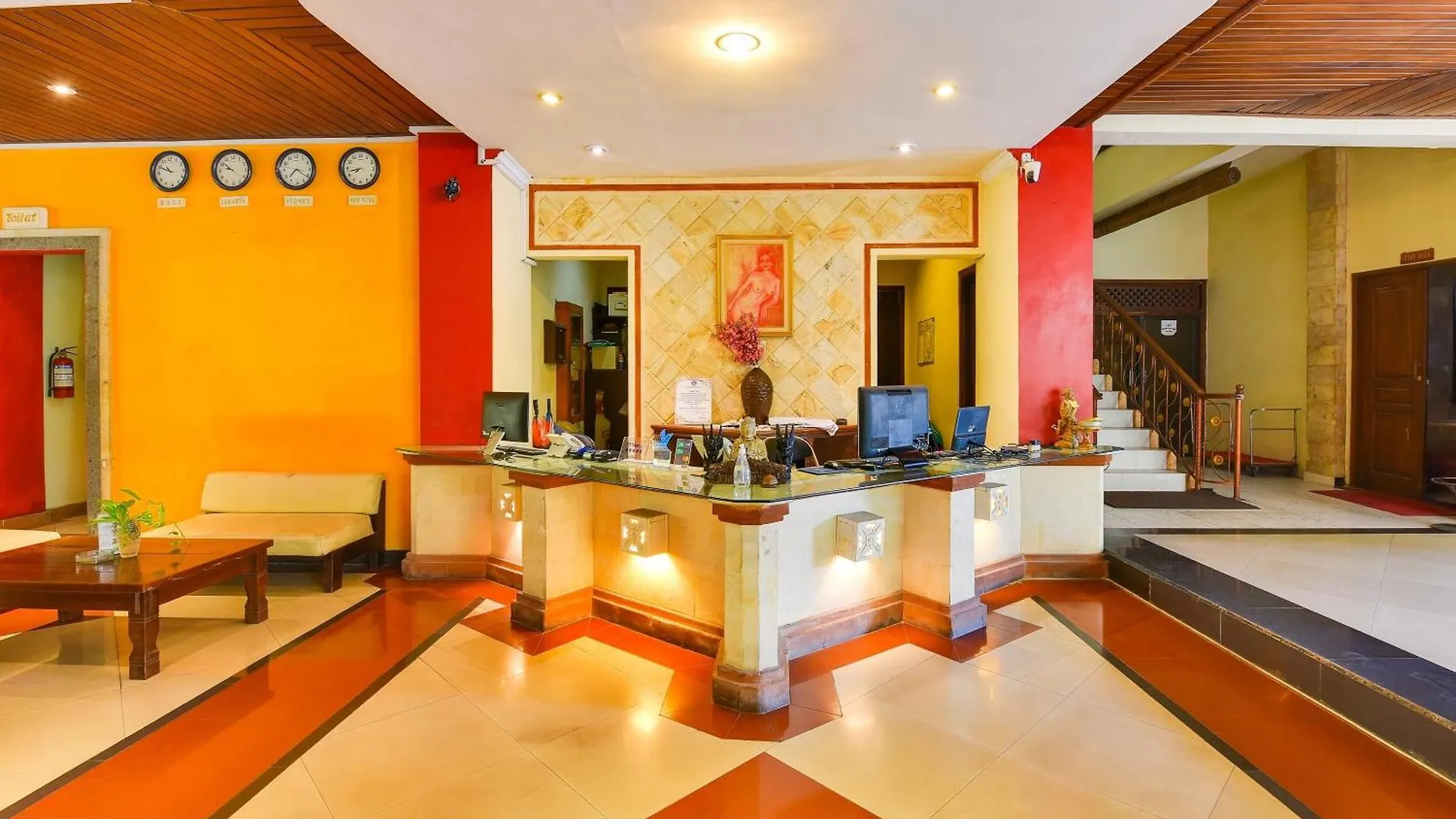 Super Oyo Townhouse Oak Maxi Hotel Legian Kuta Lombok